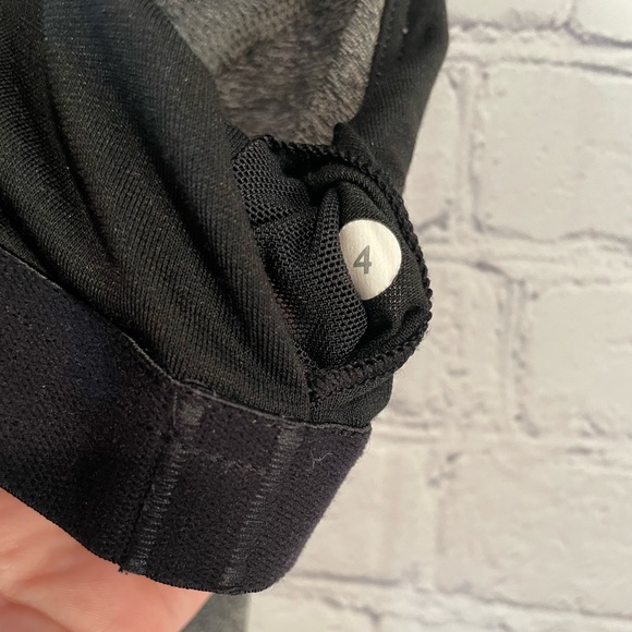 Lululemon Contour Tank - Picture 6 of 14